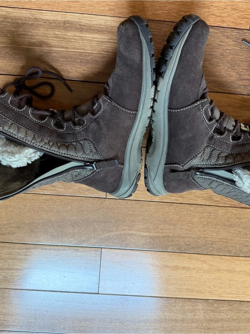 Merrell Women's Brown Faux Fur Winter Lace-Up Boots
